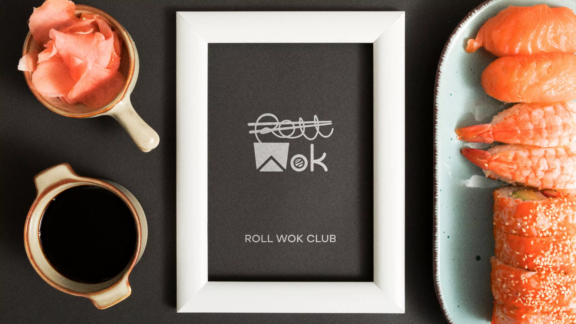 Разработка логотипа суши-бара «Roll Wok Club» в Нижней Туре